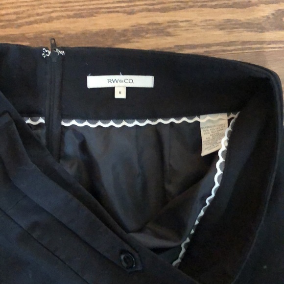 Black pencil skirt - Picture 3 of 6